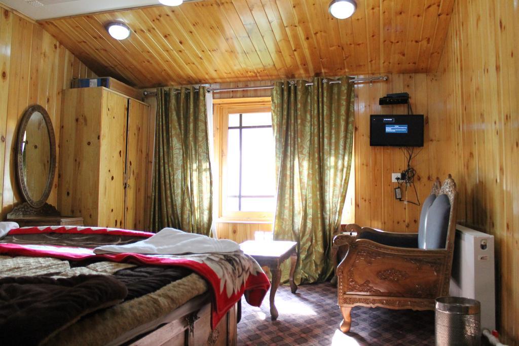 Hotel Barzman Sonāmarg Eksteriør bilde
